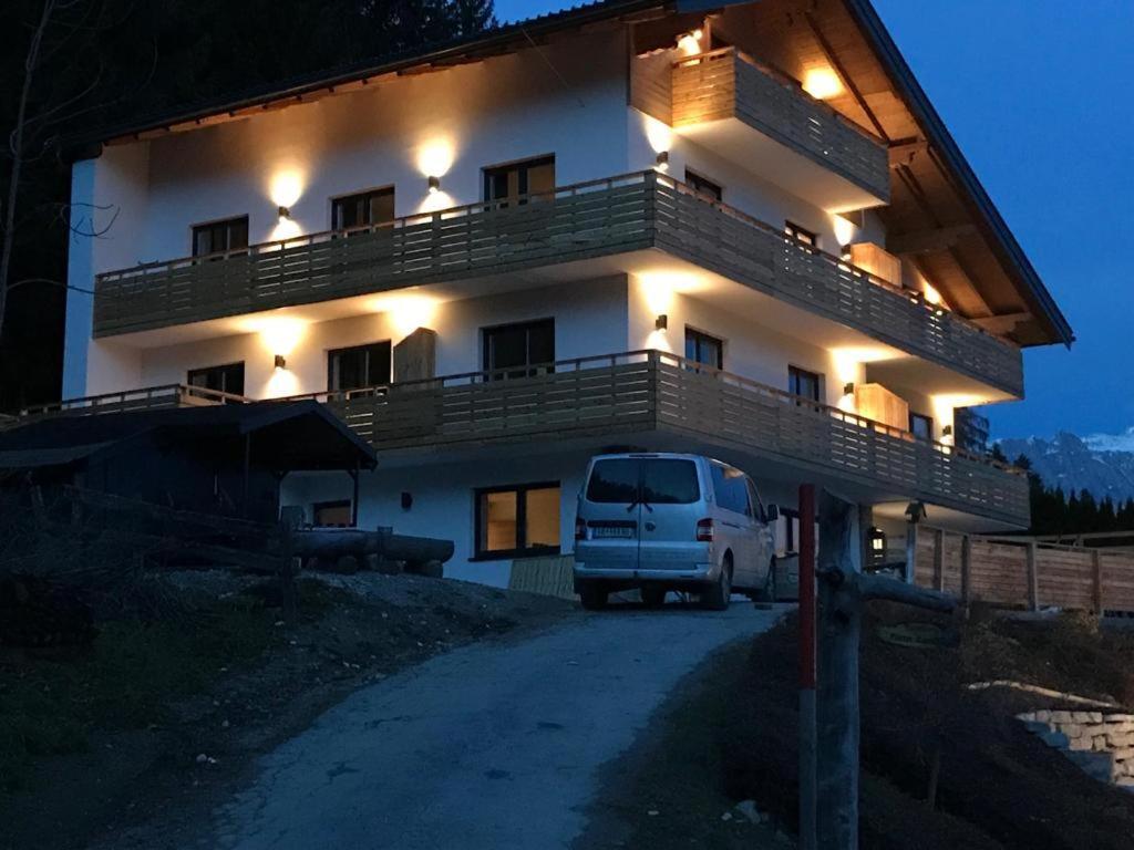 Pinta Kombilo Apartments Grobming Eksteriør bilde